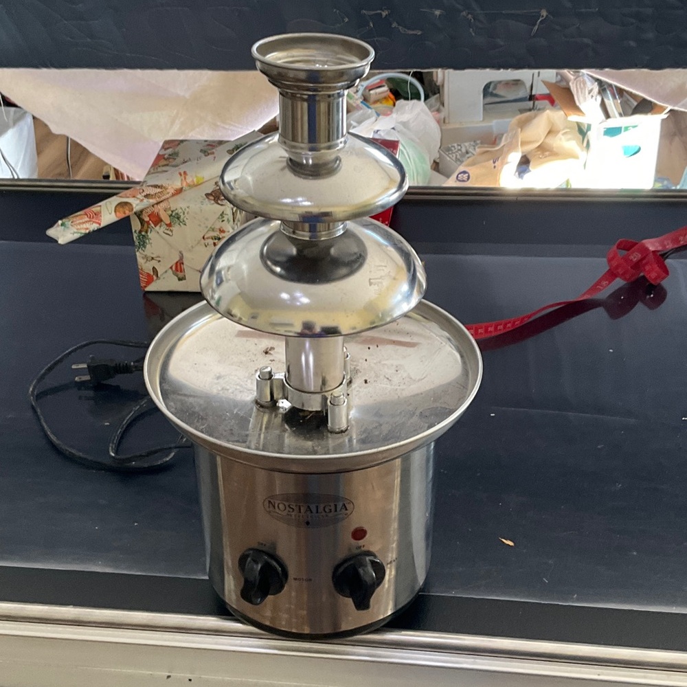 Nostalgia Silver Chocolate Fondue Fountain